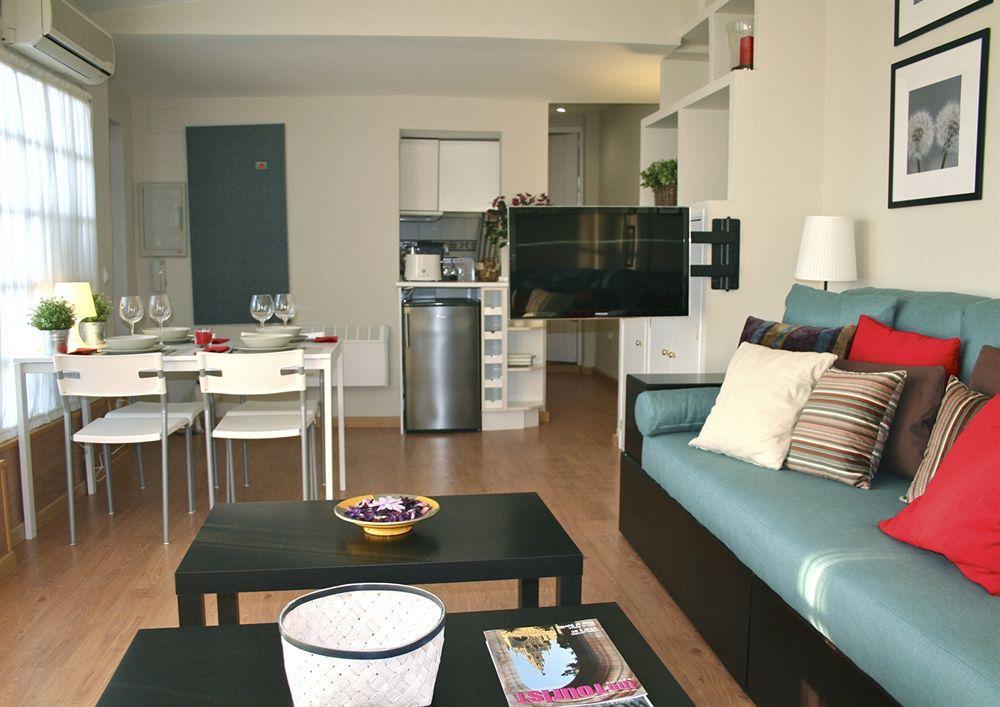 Plaza De Santa Cruz Apartamento Sevilha Exterior foto